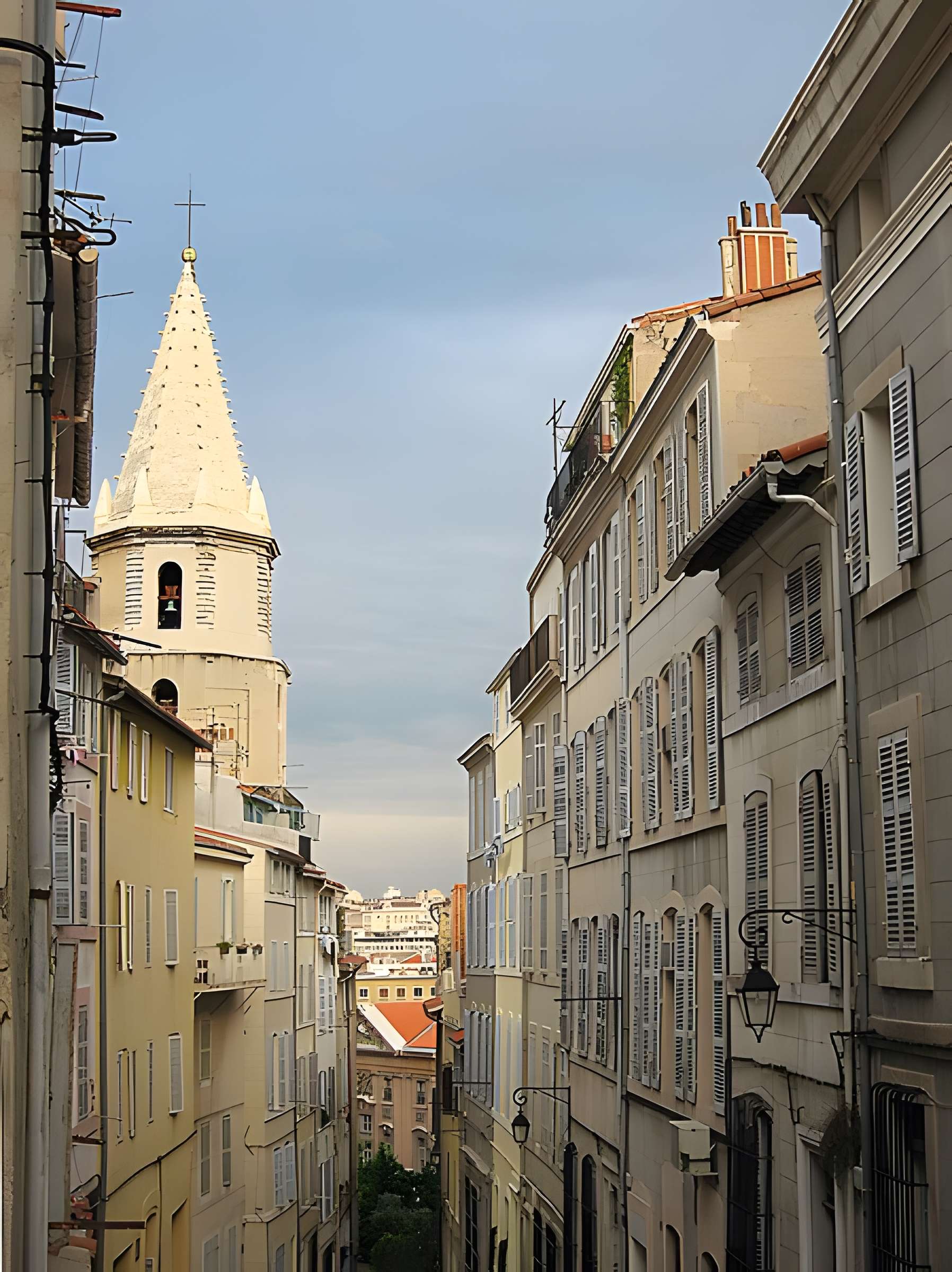 Clocher des Accoules au vieux port