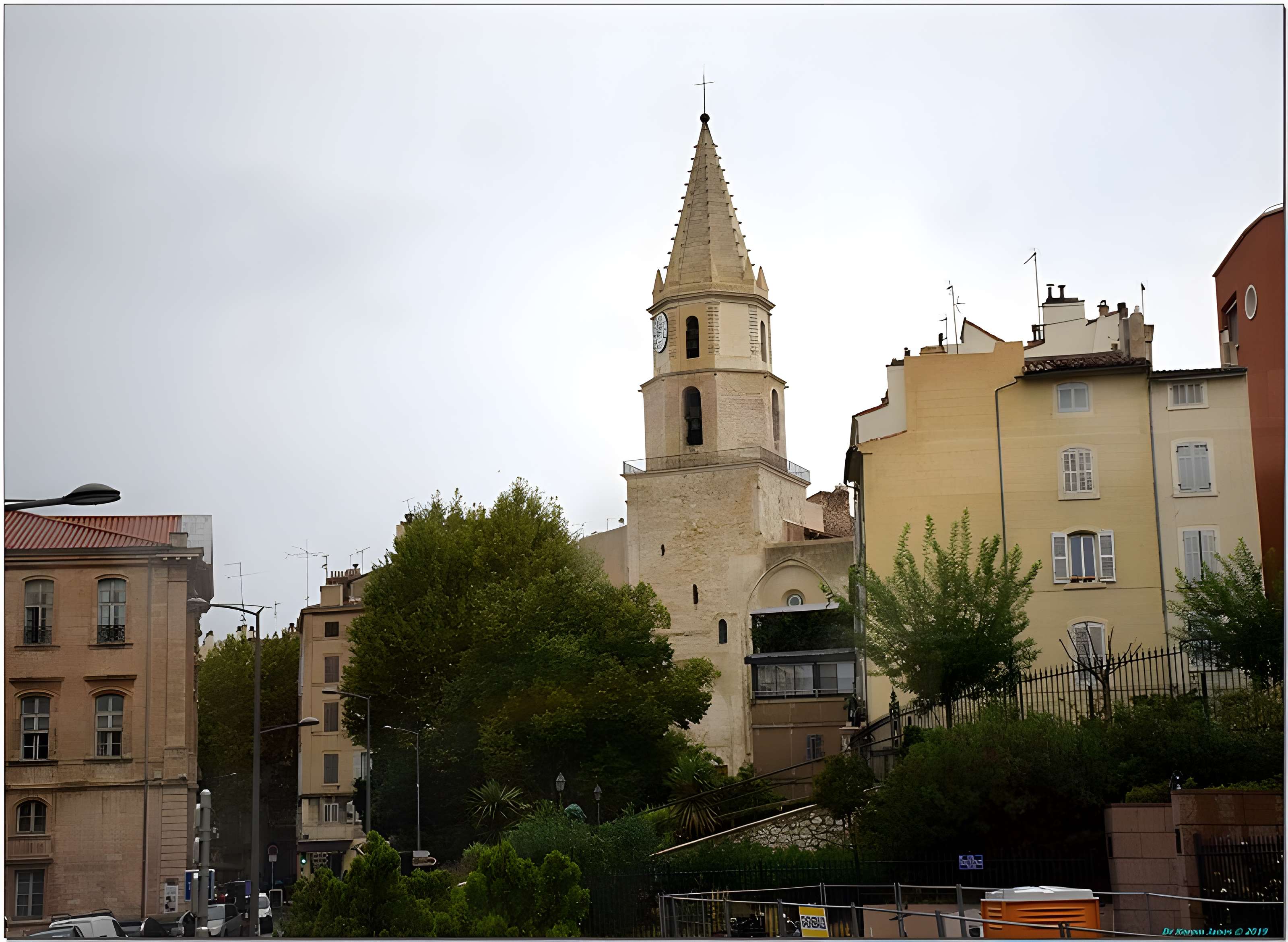 Clocher des Accoules au vieux port