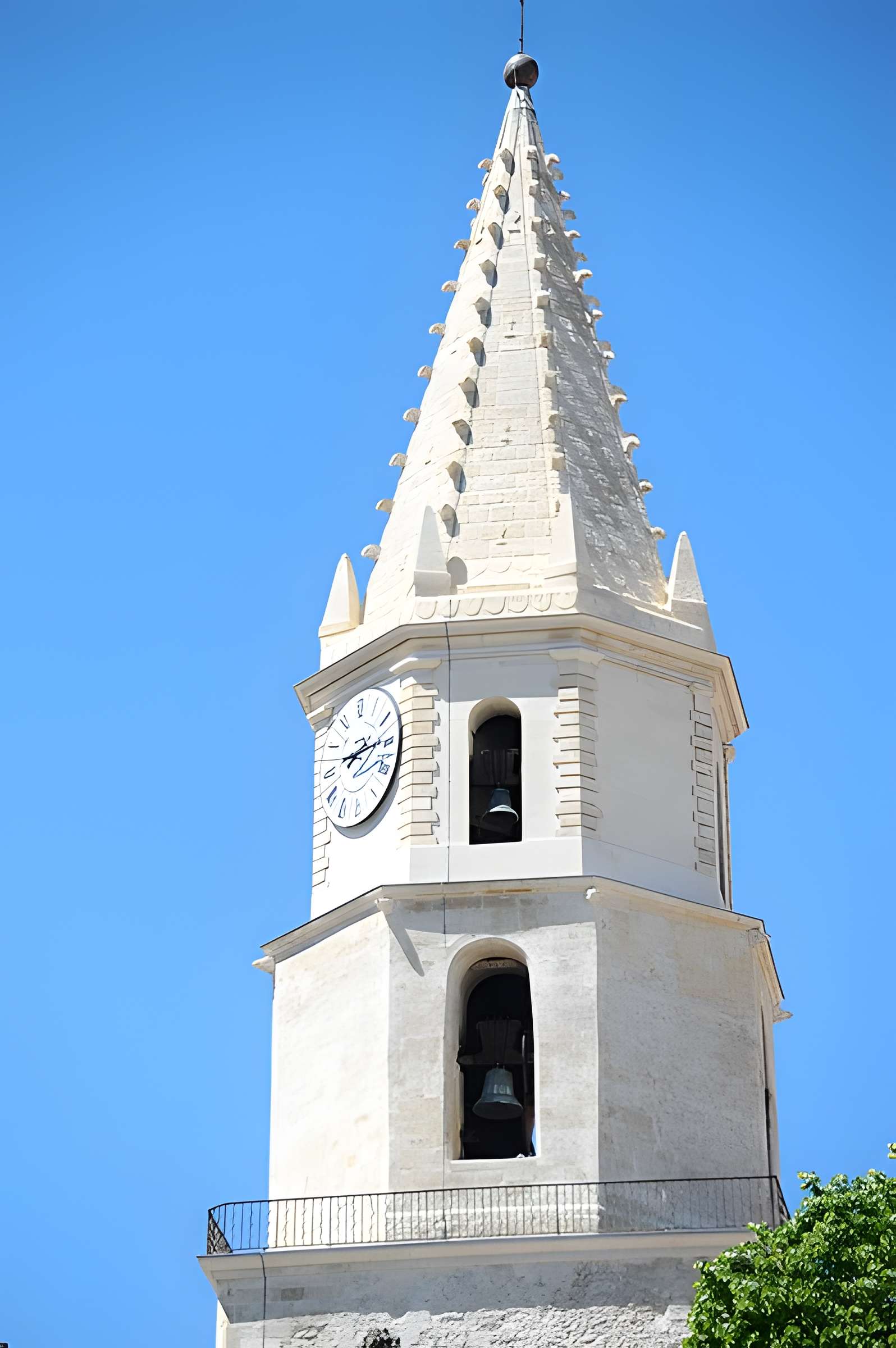 Clocher des Accoules au vieux port
