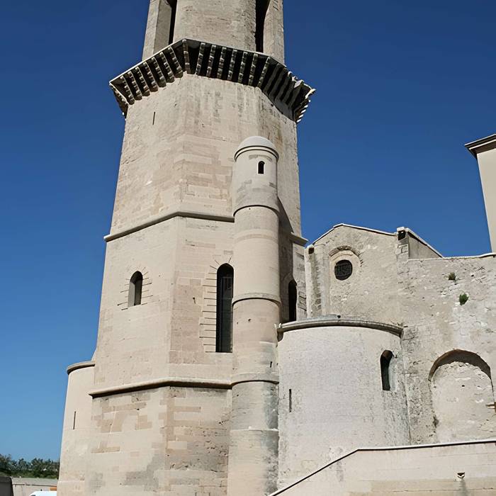 Photo de Eglise et baptistère Saint-Laurent