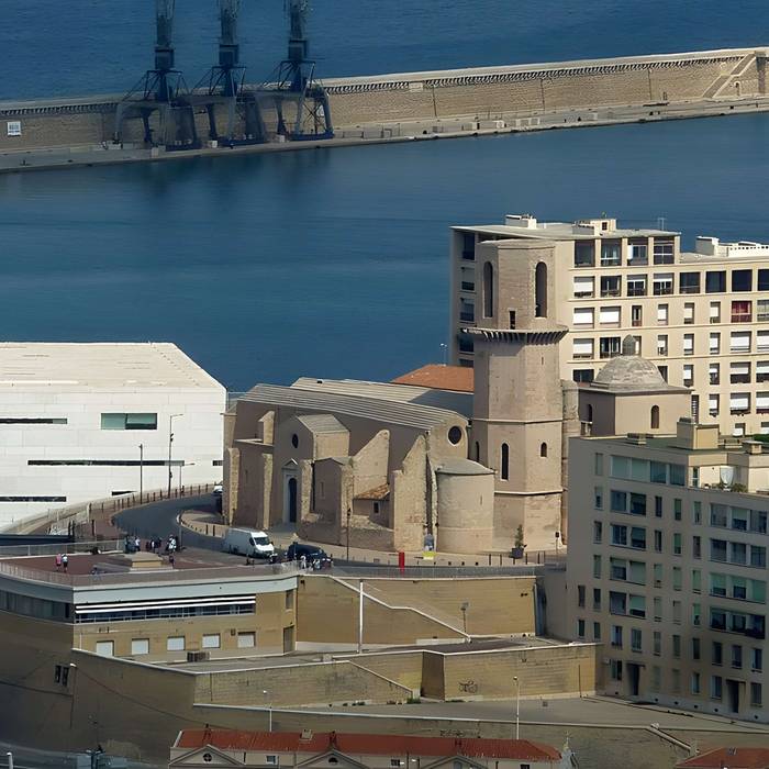 Photo de Eglise et baptistère Saint-Laurent