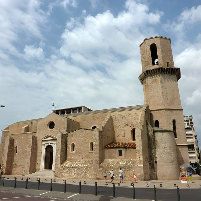 Photo de Eglise et baptistère Saint-Laurent