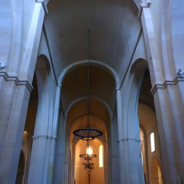 Photo de Eglise et baptistère Saint-Laurent