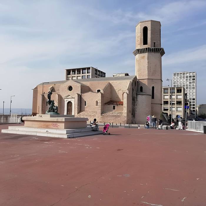 Photo de Eglise et baptistère Saint-Laurent