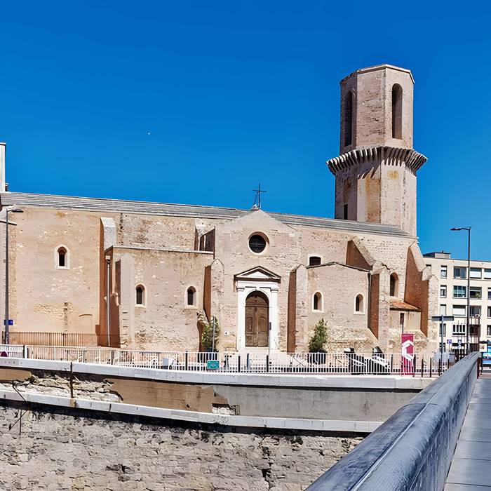 Photo de Eglise et baptistère Saint-Laurent