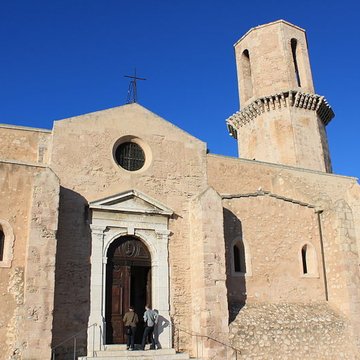 Eglise et baptistère Saint-Laurent