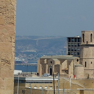 Eglise et baptistère Saint-Laurent