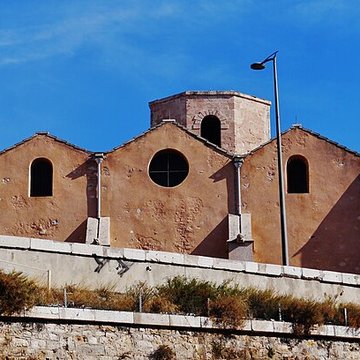 Eglise et baptistère Saint-Laurent