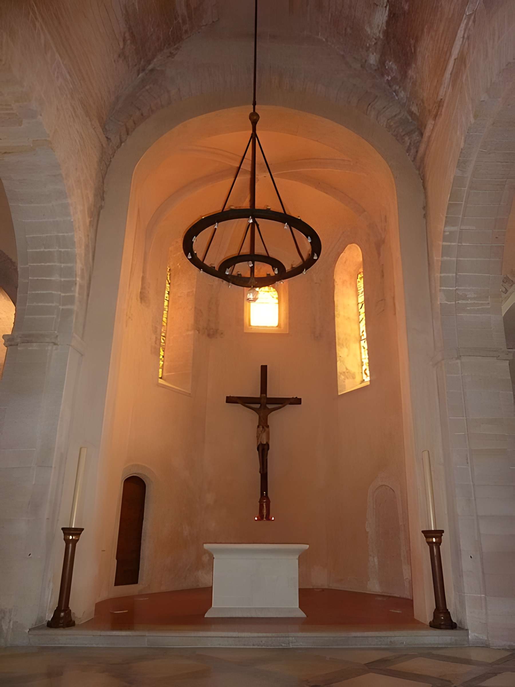 Eglise et baptistère Saint-Laurent