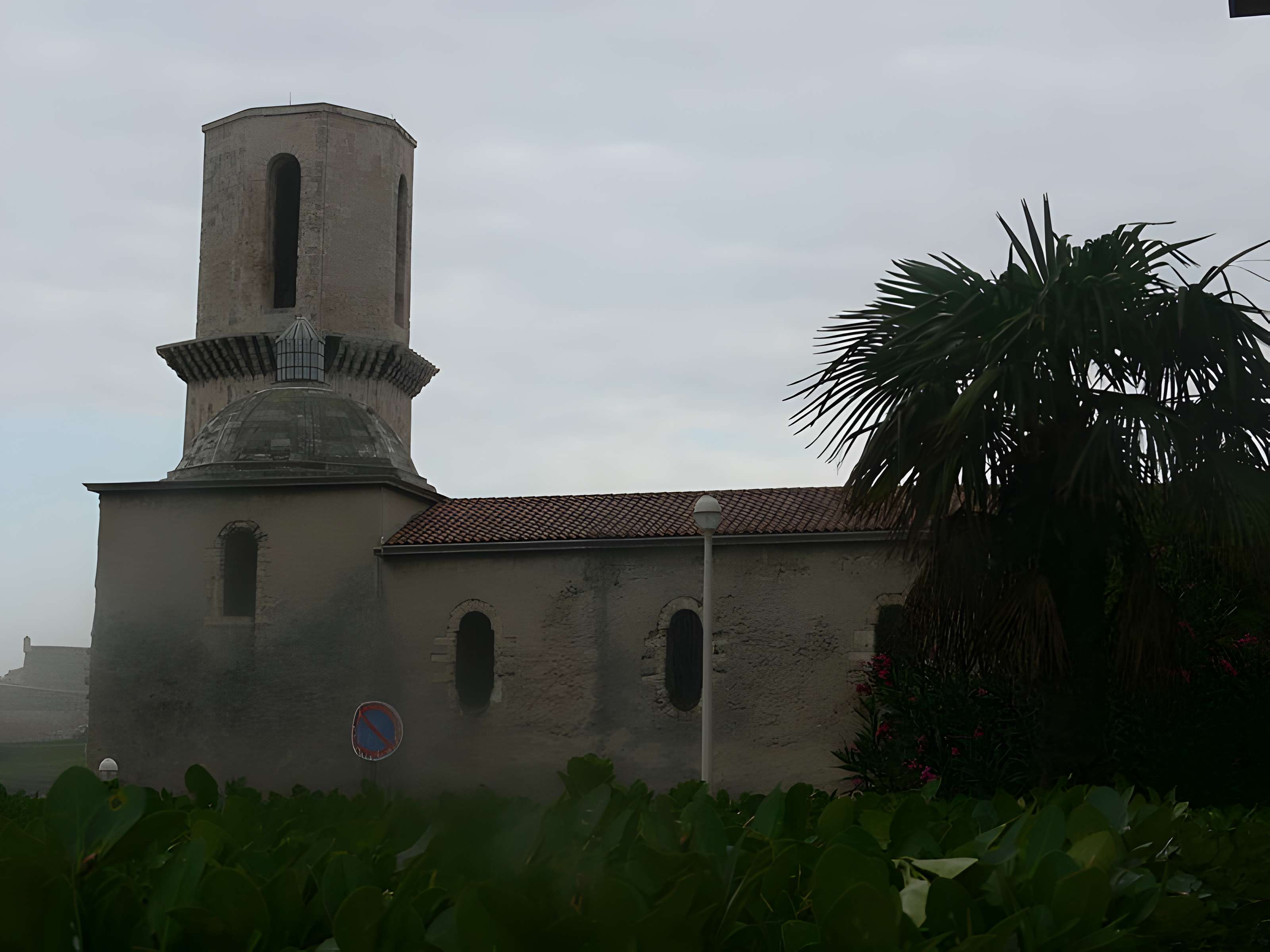 Eglise et baptistère Saint-Laurent