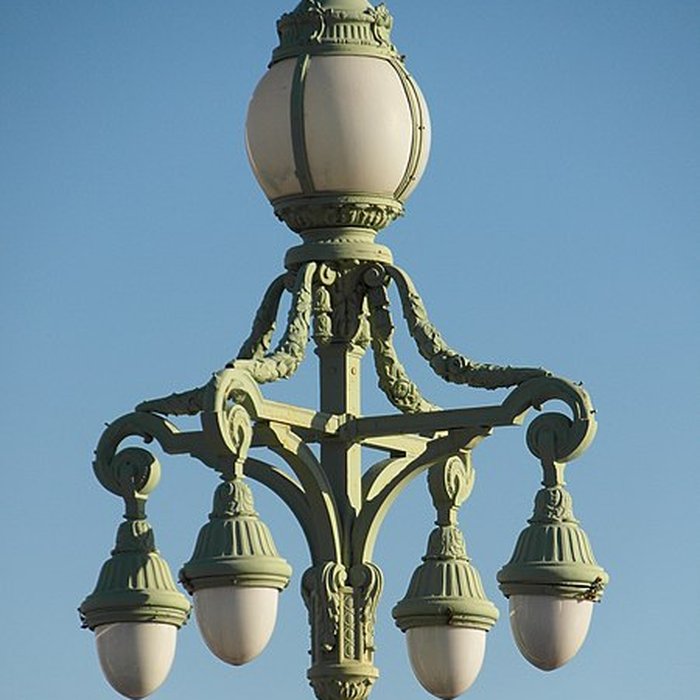 Photo de Escalier monumental daccès à la gare Saint-Charles