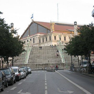 Escalier monumental daccès à la gare Saint-Charles