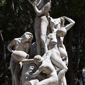 Fontaine des Danaïdes