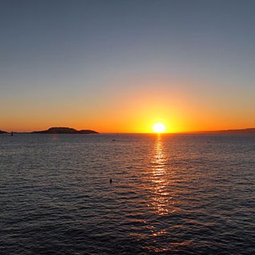 Monument aux héros de larmée dOrient et des terres lointaines, square Lieutenant-Danjaume