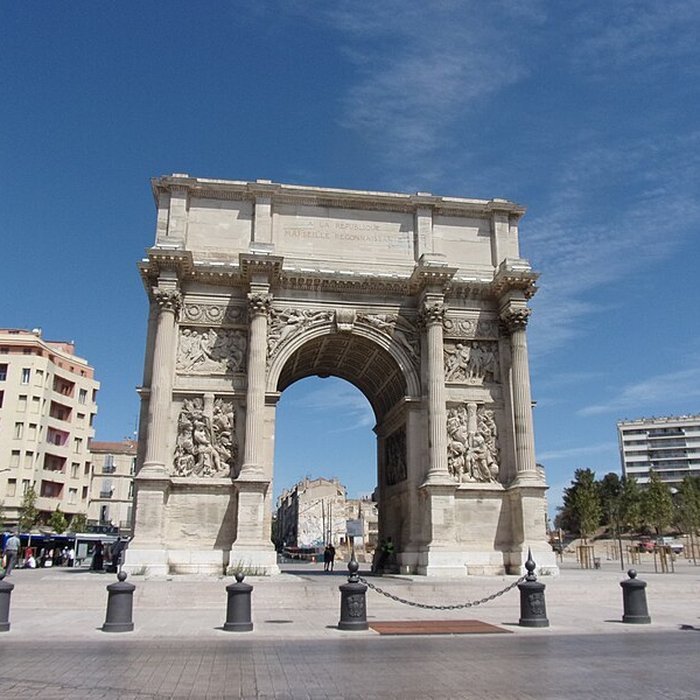 Photo de Porte dAix : larc de triomphe