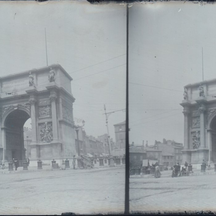 Photo de Porte dAix : larc de triomphe