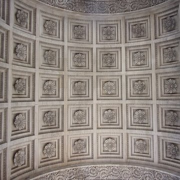 Porte dAix : larc de triomphe