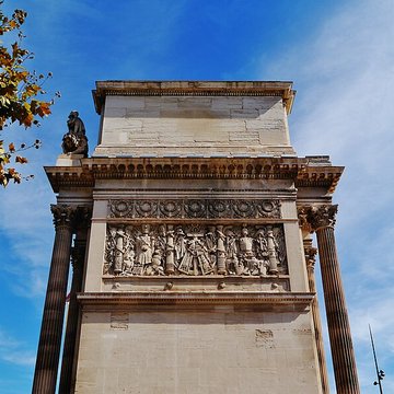 Porte dAix : larc de triomphe