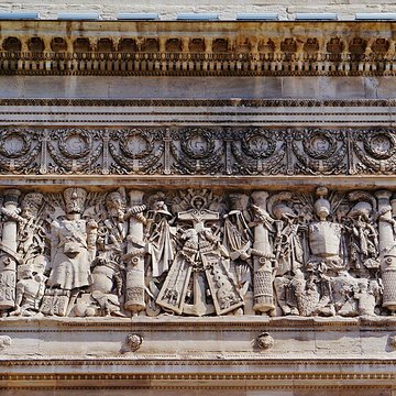 Porte dAix : larc de triomphe