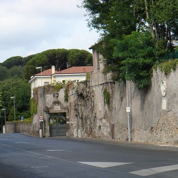 Antique voie aurélienne également sur commune de Maussane