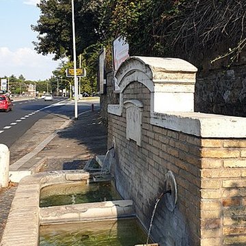 Antique voie aurélienne également sur commune de Maussane
