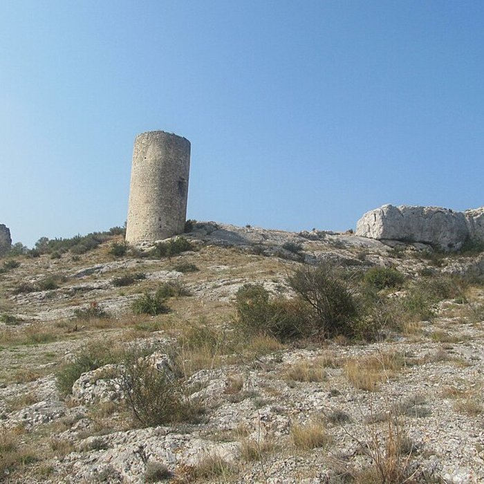Photo de Vestiges de l’ancien château et du bourg castral de Castillon
