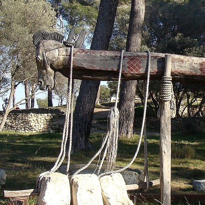 Photo de Oppidum de Saint-Blaise à Saint-Mitre-les-Remparts