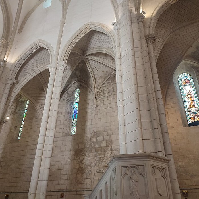 Photo de Collégiale Notre-Dame dUzeste