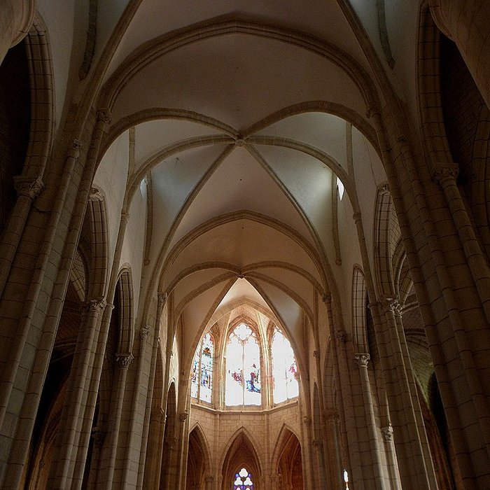 Photo de Collégiale Notre-Dame dUzeste