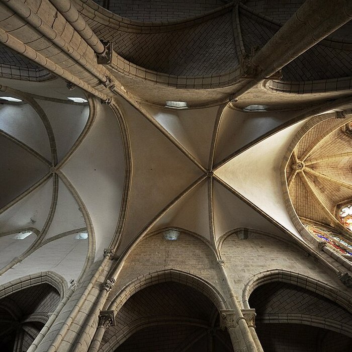 Photo de Collégiale Notre-Dame dUzeste
