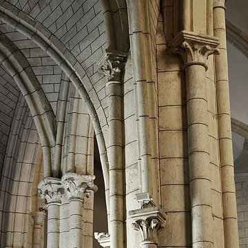 Collégiale Notre-Dame dUzeste