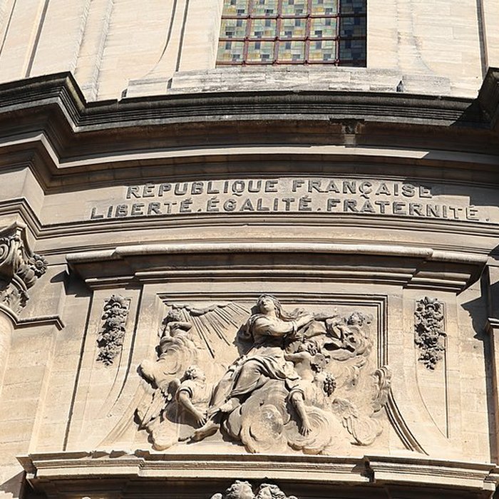 Photo de Collégiale Notre-Dame-des-Pommiers de Beaucaire
