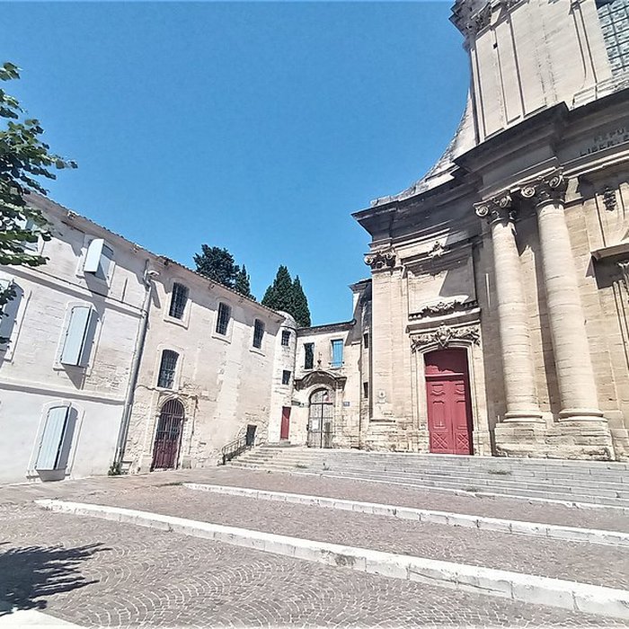Photo de Collégiale Notre-Dame-des-Pommiers de Beaucaire
