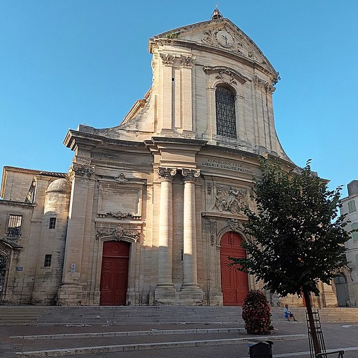 Photo de Collégiale Notre-Dame-des-Pommiers de Beaucaire