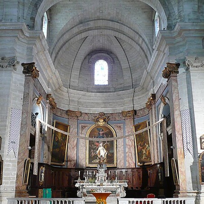 Photo de Collégiale Notre-Dame-des-Pommiers de Beaucaire