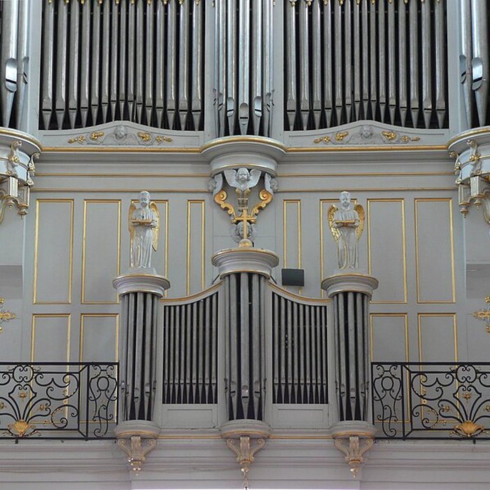 Photo de Collégiale Notre-Dame-des-Pommiers de Beaucaire