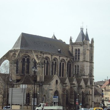 Collégiale Notre-Dame-et-Saint-Loup de Montereau-Fault-Yonne