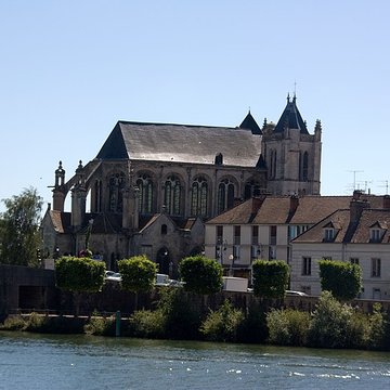 Collégiale Notre-Dame-et-Saint-Loup de Montereau-Fault-Yonne