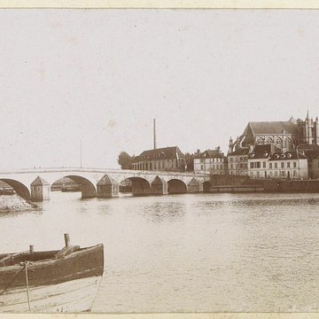 Collégiale Notre-Dame-et-Saint-Loup de Montereau-Fault-Yonne
