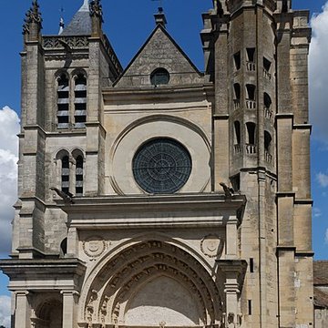 Collégiale Notre-Dame-et-Saint-Loup de Montereau-Fault-Yonne