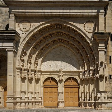 Collégiale Notre-Dame-et-Saint-Loup de Montereau-Fault-Yonne