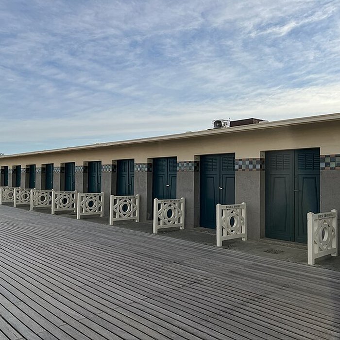 Photo de Établissement des bains de mer dit « Bains Pompéiens »