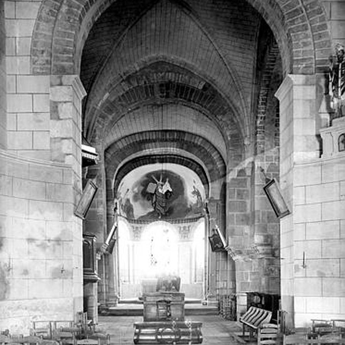 Photo de Collégiale Saint-Austrégésile de Saint-Outrille