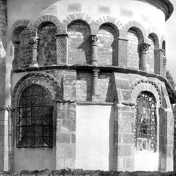 Collégiale Saint-Austrégésile de Saint-Outrille