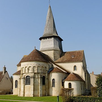 Collégiale Saint-Austrégésile de Saint-Outrille