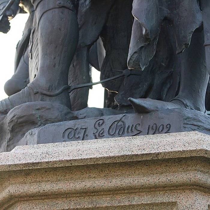 Photo de Groupe sculpté de la bataille de Formigny