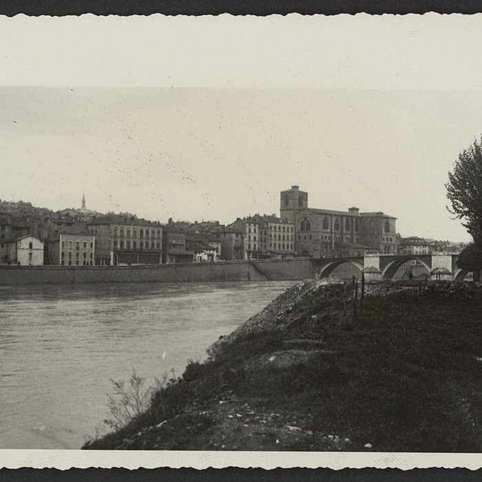 Photo de Collégiale Saint-Barnard de Romans-sur-Isère