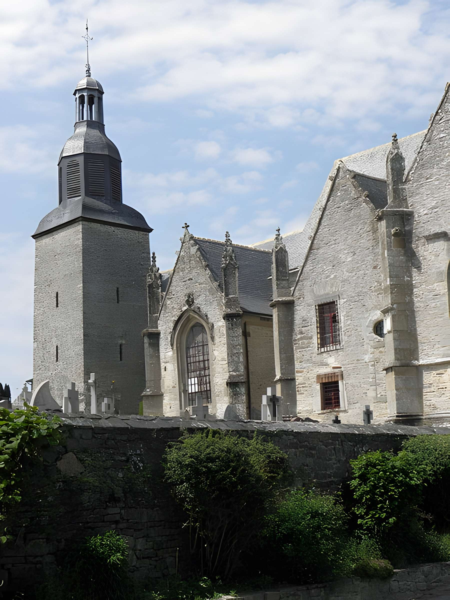 Collégiale Sainte-Marie-Madeleine de Champeaux