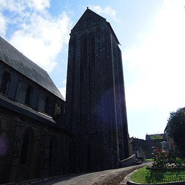 Collégiale Saint-Évroult de Mortain