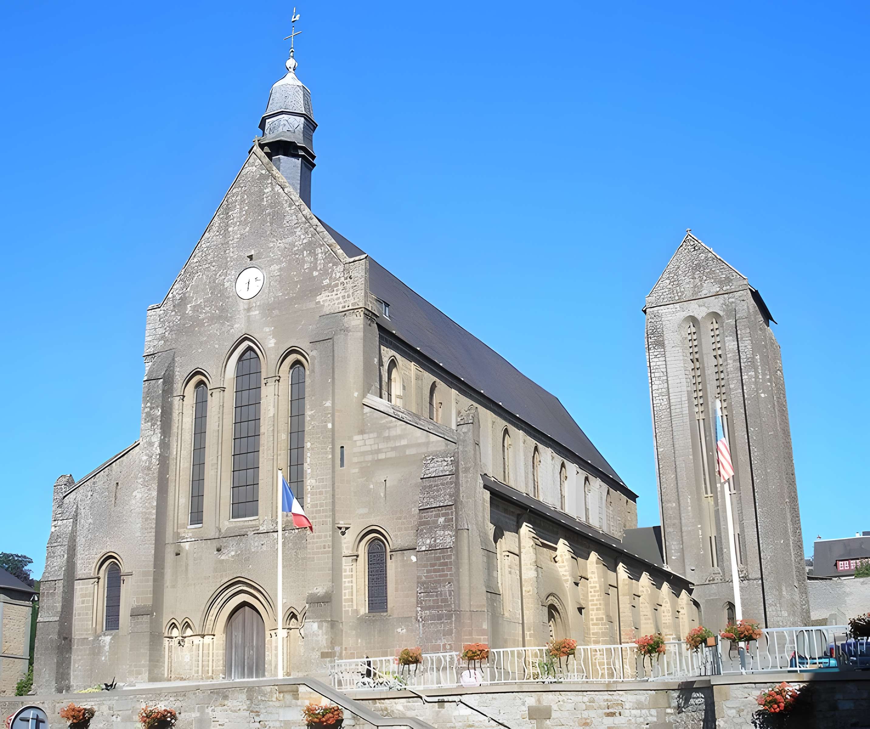 Collégiale Saint-Évroult de Mortain 